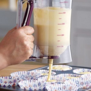 Cake-Batter-Dispenser-With-Measuring-Label-0