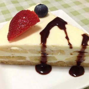 creamy banana cheesecake