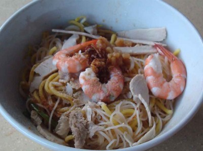 Prawn mee soup